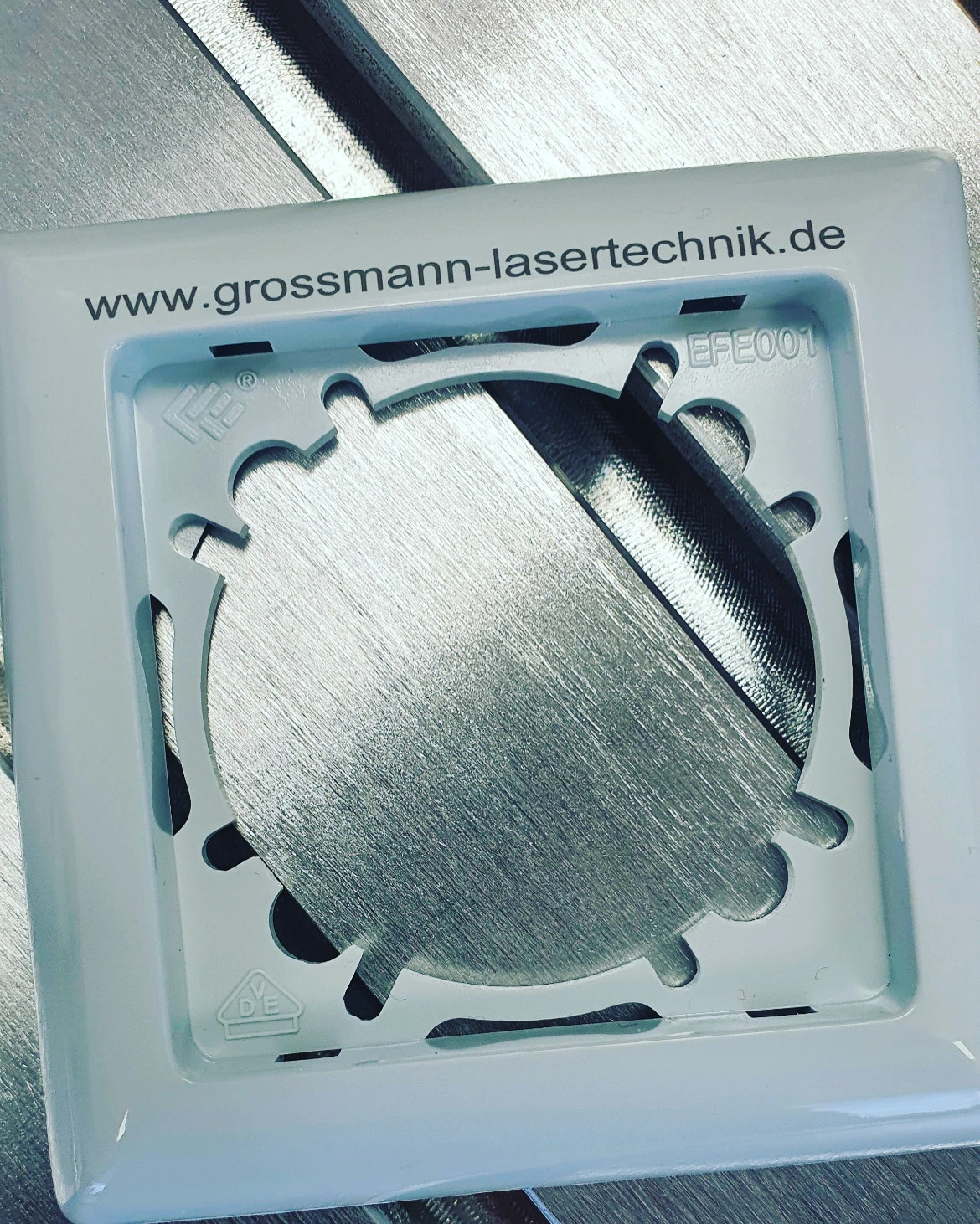 Kunststoff laserbeschriften mit UV Lasern
